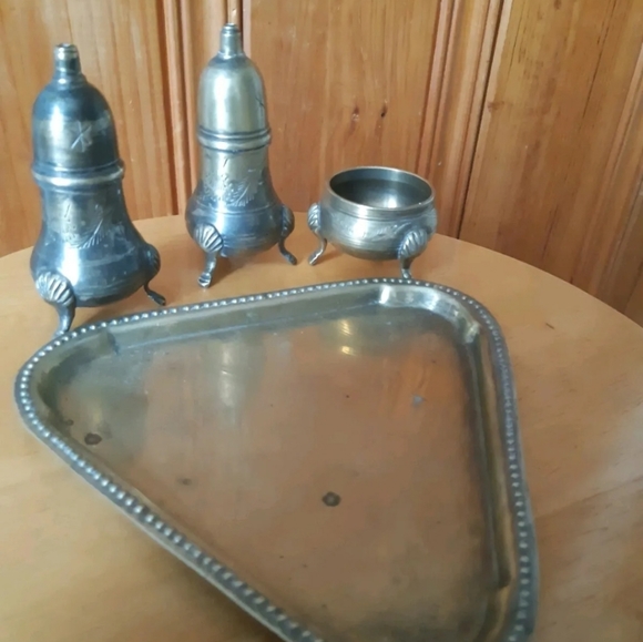 Vintage Salt and Pepper Shakers Tray Toothpick Urn   4 pieces - Picture 2 of 3